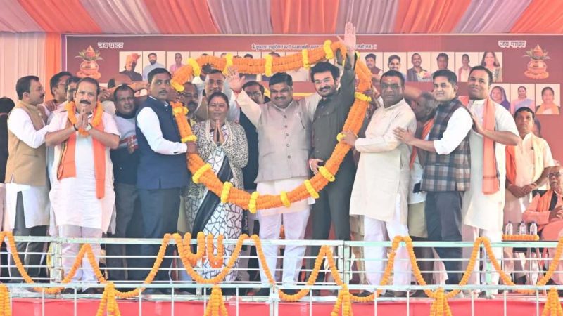 यादव समाज को आगे बढ़ाने शासकीय योजनाओं के प्रति रहे जागरूक, योजनाओं का उठाए लाभ : शिक्षा मंत्री गजेन्द्र यादव