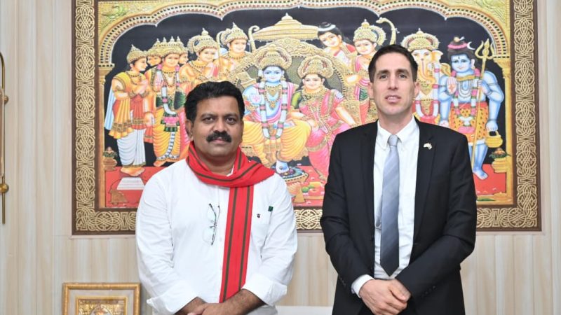 उपमुख्यमंत्री विजय शर्मा से इस्राइल के आर्थिक प्रतिनिधि यैर ओशेरॉफ की सौजन्य भेंट