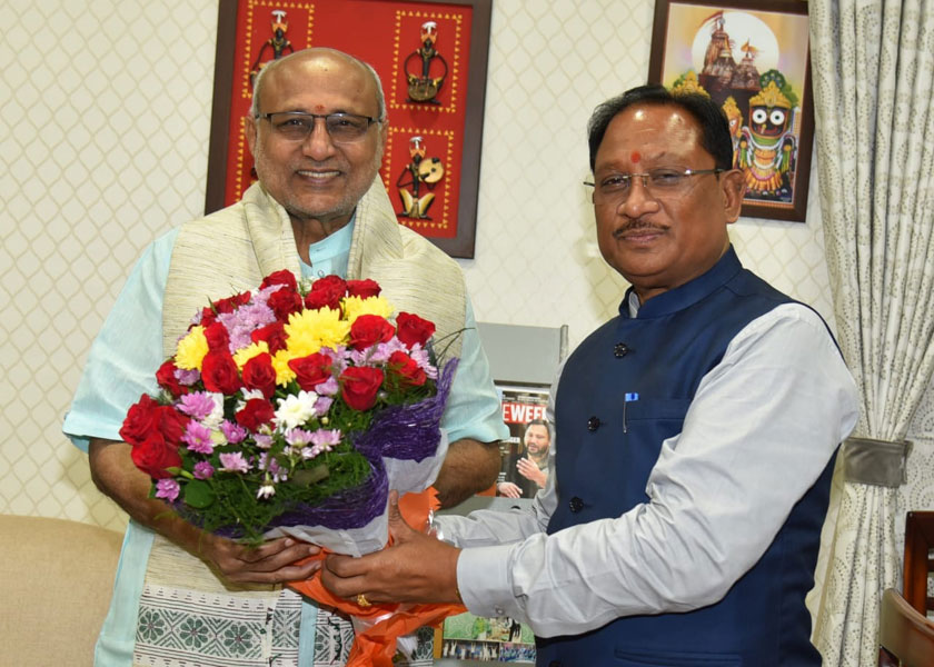 उप राष्ट्रपति राधाकृष्णन से मुख्यमंत्री साय ने की भेंट