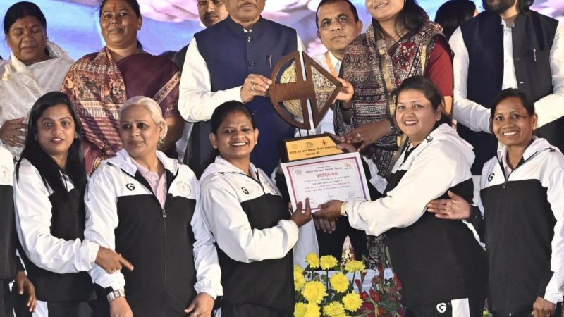 नई उड़ान, नया क्षितिज – छत्तीसगढ़ में महतारियों के सशक्तिकरण की कहानी