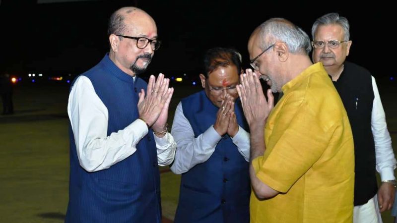 उपराष्ट्रपति राधाकृष्णन को एयरपोर्ट में दी गई बिदाई