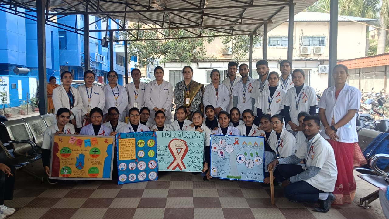 सिम्स बिलासपुर में विश्व एड्स दिवस पर जागरूकता कार्यक्रम एवं नुक्कड़ नाटक का आयोजन