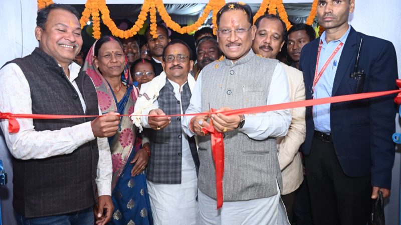 मुख्यमंत्री विष्णुदेव साय ने फरसाबहार, कुनकुरी और मनोरा में पोषण पुनर्वास केन्द्र का किया शुभारंभ