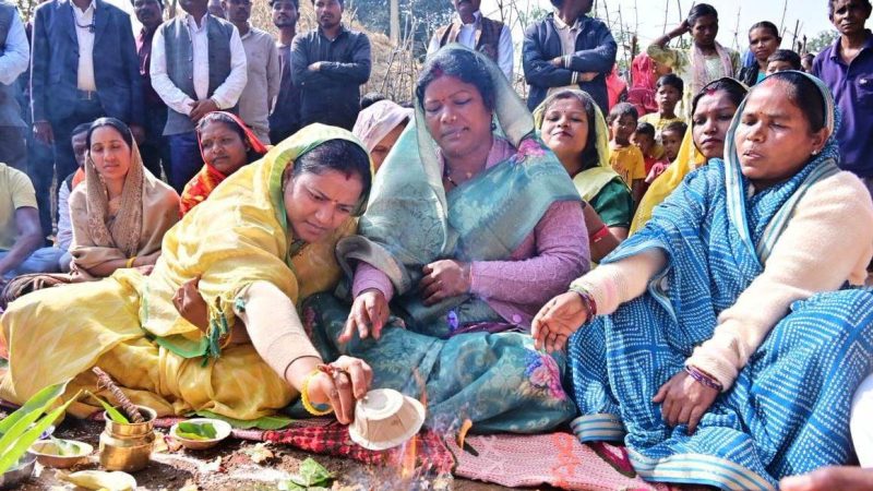 मंत्री श्रीमती लक्ष्मी राजवाड़े ने मुख्यमंत्री ग्राम गौरव पथ योजना के तहत 157 लाख से अधिक के विकास कार्यों का किया भूमि पूजन