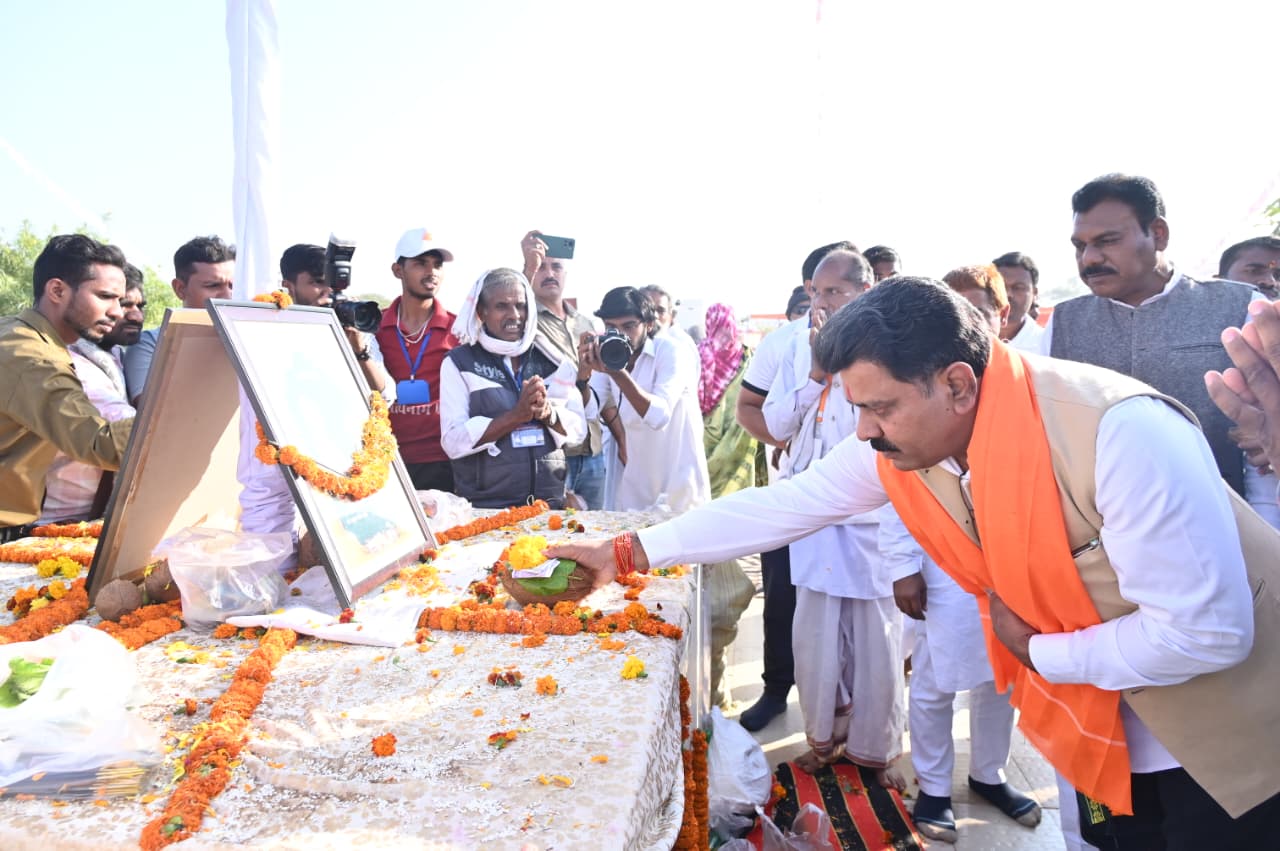 संत कबीरदास की वाणी और संदेश में सर्व समाज की सार्थकता निहित : उप मुख्यमंत्री विजय शर्मा