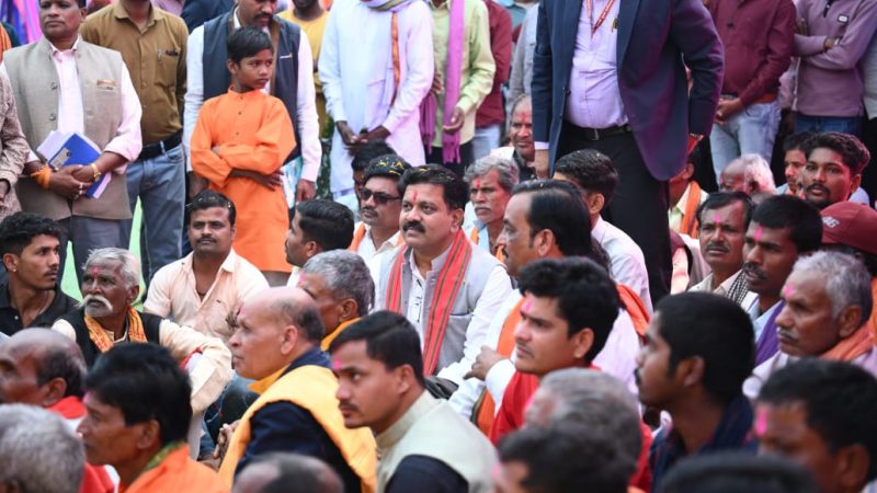 उपमुख्यमंत्री विजय शर्मा ग्राम मोटियारी में नवधा रामायण में हुए शामिल