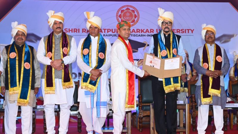 ज्ञान का उपयोग देश एवं समाज के लिए होना चाहिए: राज्यपाल डेका