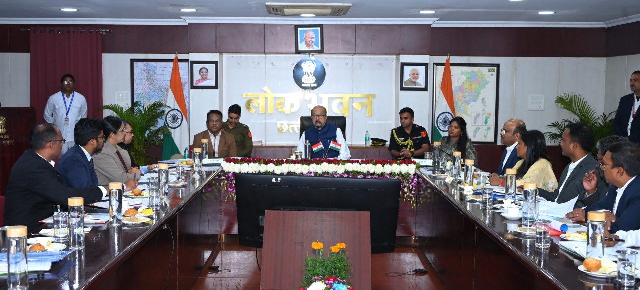 राज्यपाल रमेन डेका की पहल पर गोद ग्रामों में माह मार्च तक योजनाओं के शत-प्रतिशत क्रियान्वयन का लक्ष्य