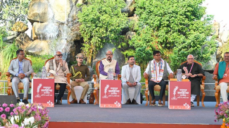 इंटरनेट की इस दुनिया में प्रिंट और साहित्य का महत्व हमेशा रहेगा – राज्यपाल डेका