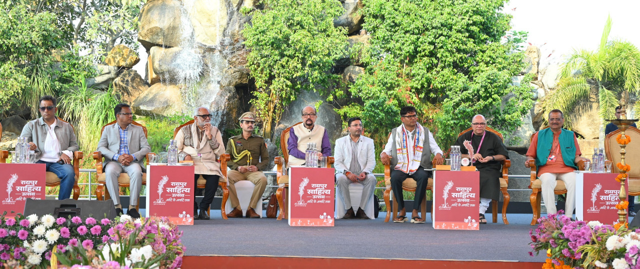 इंटरनेट की इस दुनिया में प्रिंट और साहित्य का महत्व हमेशा रहेगा – राज्यपाल डेका