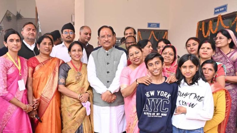 जशपुर जिले के बच्चे अब पढ़ेंगे स्मार्ट क्लास रूम में : मुख्यमंत्री साय ने कांसाबेल में किया स्मार्ट क्लास रूम का शुभारंभ