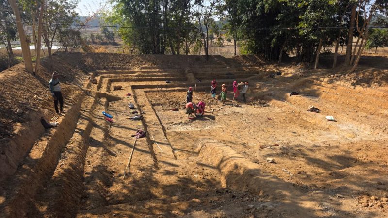 मनरेगा की ‘आजीविका डबरी’ से संवर रही छोटे किसानों की तकदीर