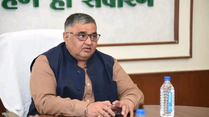 राजिम कुंभ की तैयारियां तेज: पर्यटन एवं संस्कृति मंत्री राजेश अग्रवाल ने नवा रायपुर स्थित आवासीय कार्यालय में की विस्तृत समीक्षा बैठक