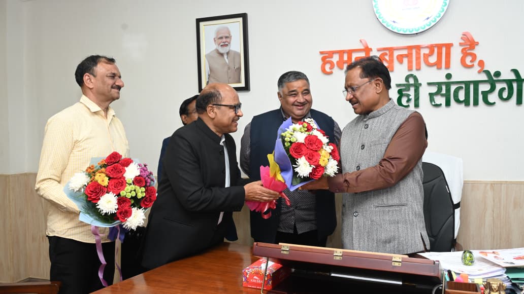 1 से 15 फरवरी 2026 तक होगा राजिम कुंभ (कल्प) 2026 भव्य आयोजन : पर्यटन एवं संस्कृति मंत्री राजेश अग्रवाल ने मुख्यमंत्री विष्णुदेव साय को किया आमंत्रित