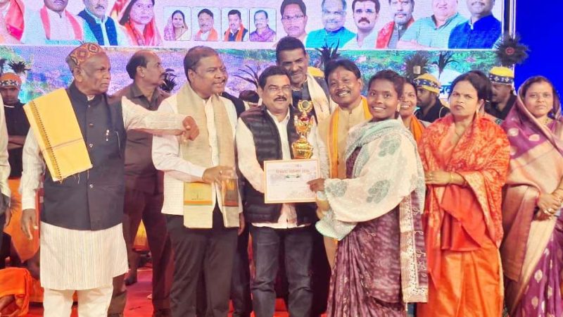 वन मंत्री कश्यप ने नारायणपुर में 65 करोड़ 96 लाख रूपए से अधिक के विकास कार्यों का किया भूमिपूजन