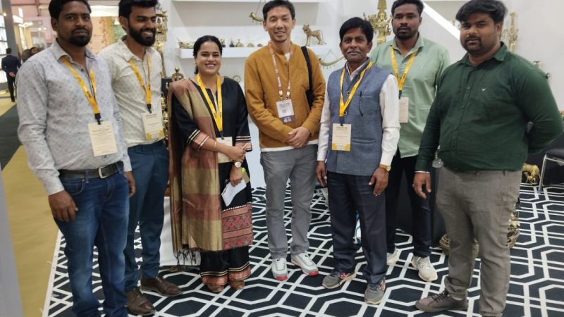 आईएचजीएफ फेयर 2026 में छत्तीसगढ़ी शिल्प की गूंज, कोंडागांव के कलाकारों ने बिखेरा हुनर का जादू