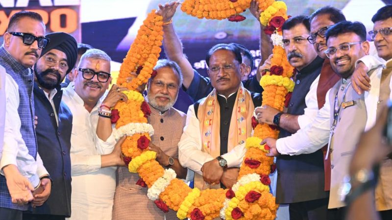 विकसित भारत के संकल्प के साथ विकसित छत्तीसगढ़ की ओर तेजी से बढ़ रहा प्रदेश : व्यापार एवं उद्योग के लिए छत्तीसगढ़ में बना है अनुकूल माहौल – मुख्यमंत्री विष्णुदेव साय