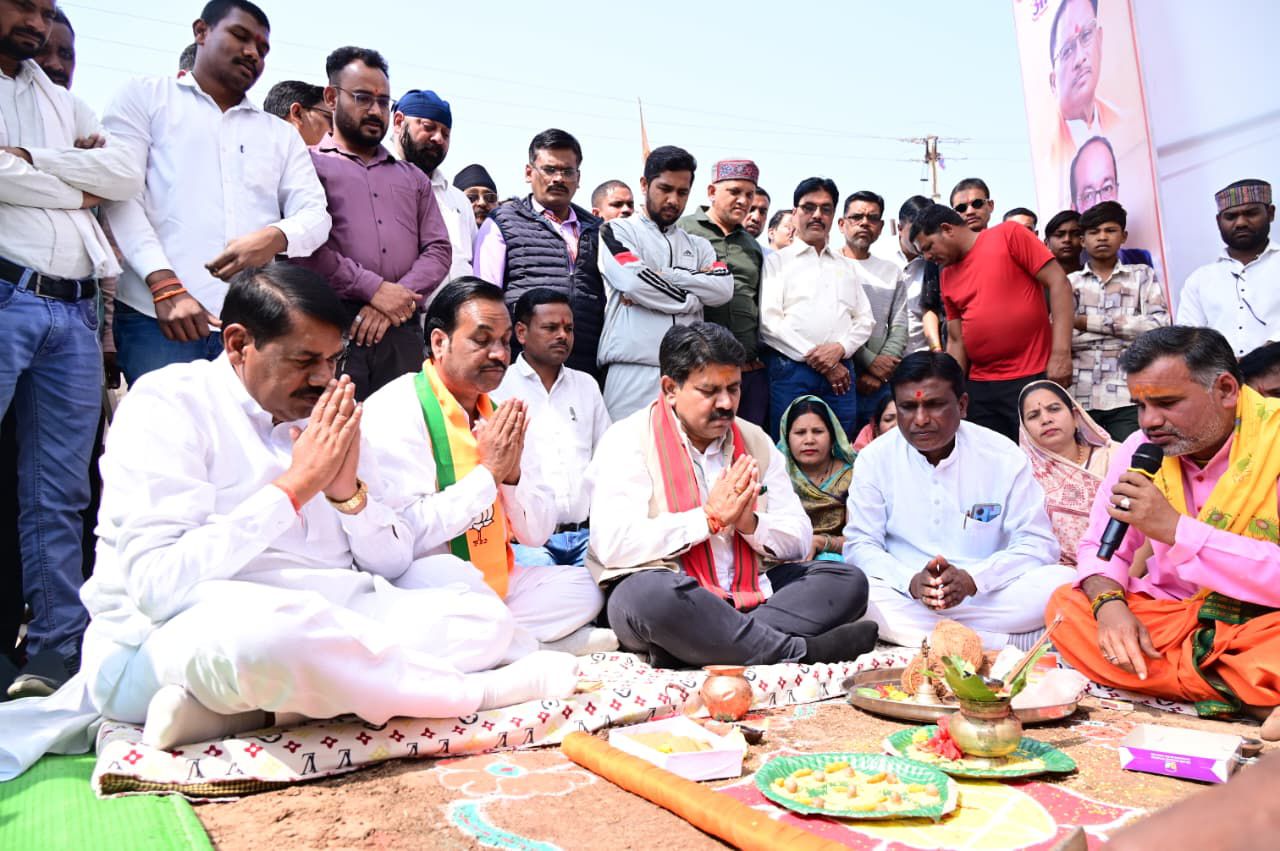 उप मुख्यमंत्री विजय शर्मा ने कवर्धा नगर के विकास के लिए रखी 2.80 करोड़ के निर्माण कार्यों की आधारशिला
