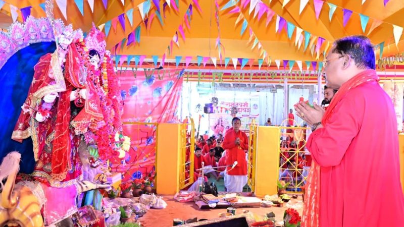 मुख्यमंत्री विष्णुदेव साय ने मां दुर्गा की पूजा-अर्चना कर प्रदेशवासियों की सुख-समृद्धि की कामना
