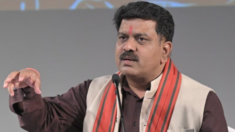 पीएम आवास निर्माण में देश में अव्वल होने पर उप मुख्यमंत्री विजय शर्मा ने जताया हर्ष