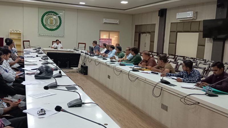 पीएम सूर्य घर योजना के प्रभावी क्रियान्वयन हेतु जिला पंचायत सीईओ ने की साप्ताहिक समीक्षा बैठक