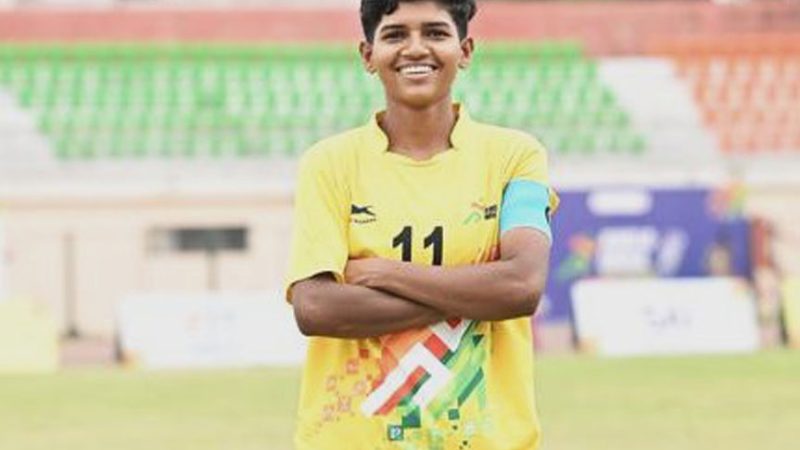 जनजातीय जड़ों से अंतर्राष्ट्रीय फलक तक: छत्तीसगढ़ की स्टार फुटबॉलर किरण पिस्दा के संघर्ष की कहानी