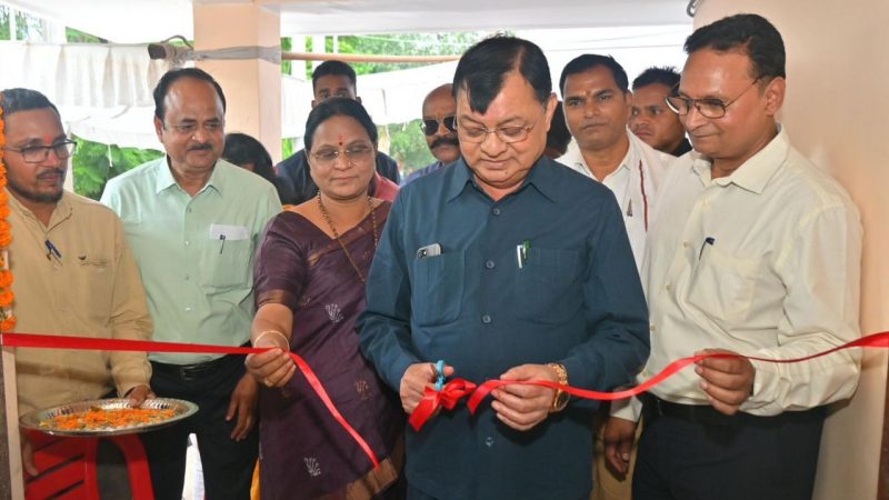 1×5 एमवीए क्षमता वाले 33/11 केवी नवनिर्मित विद्युत उपकेंद्र का मंत्री लखन लाल देवांगन ने किया लोकार्पण