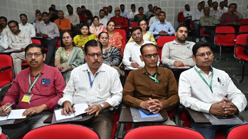 नवा रायपुर स्थित आईआईआईटी में डिजिटल दक्षता एवं एआई एकीकरण पर चरणबद्ध प्रशिक्षण सम्पन्न