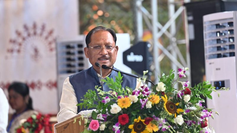 बस्तर में विकास का आधार बनेगी खेती : उद्योगपतियों को बसाने के भ्रम फैला रहा विपक्ष – मुख्यमंत्री विष्णुदेव साय