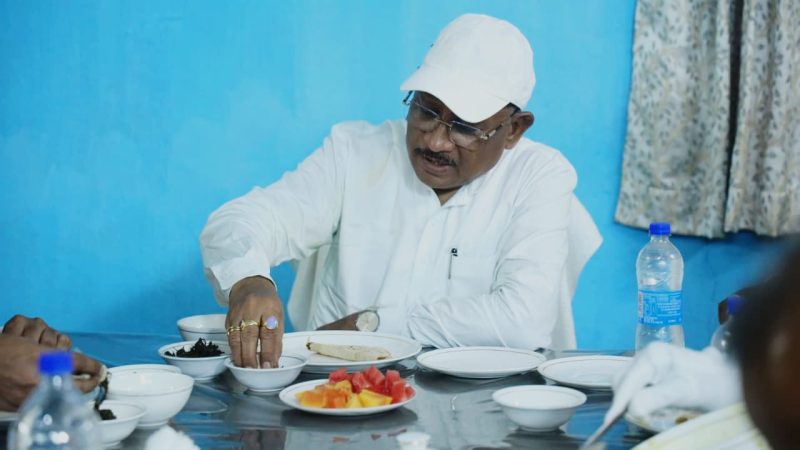 सुशासन तिहार : मुख्यमंत्री विष्णु देव साय ने बैगा समाज के साथ किया सामूहिक भोजन, आत्मीय संवाद से मजबूत हुआ विश्वास