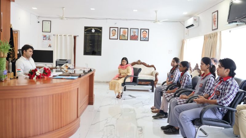 केंद्रीय विद्यालय बीजापुर के विद्यार्थियों ने सीबीएसई परीक्षा में बढ़ाया जिले का गौरव