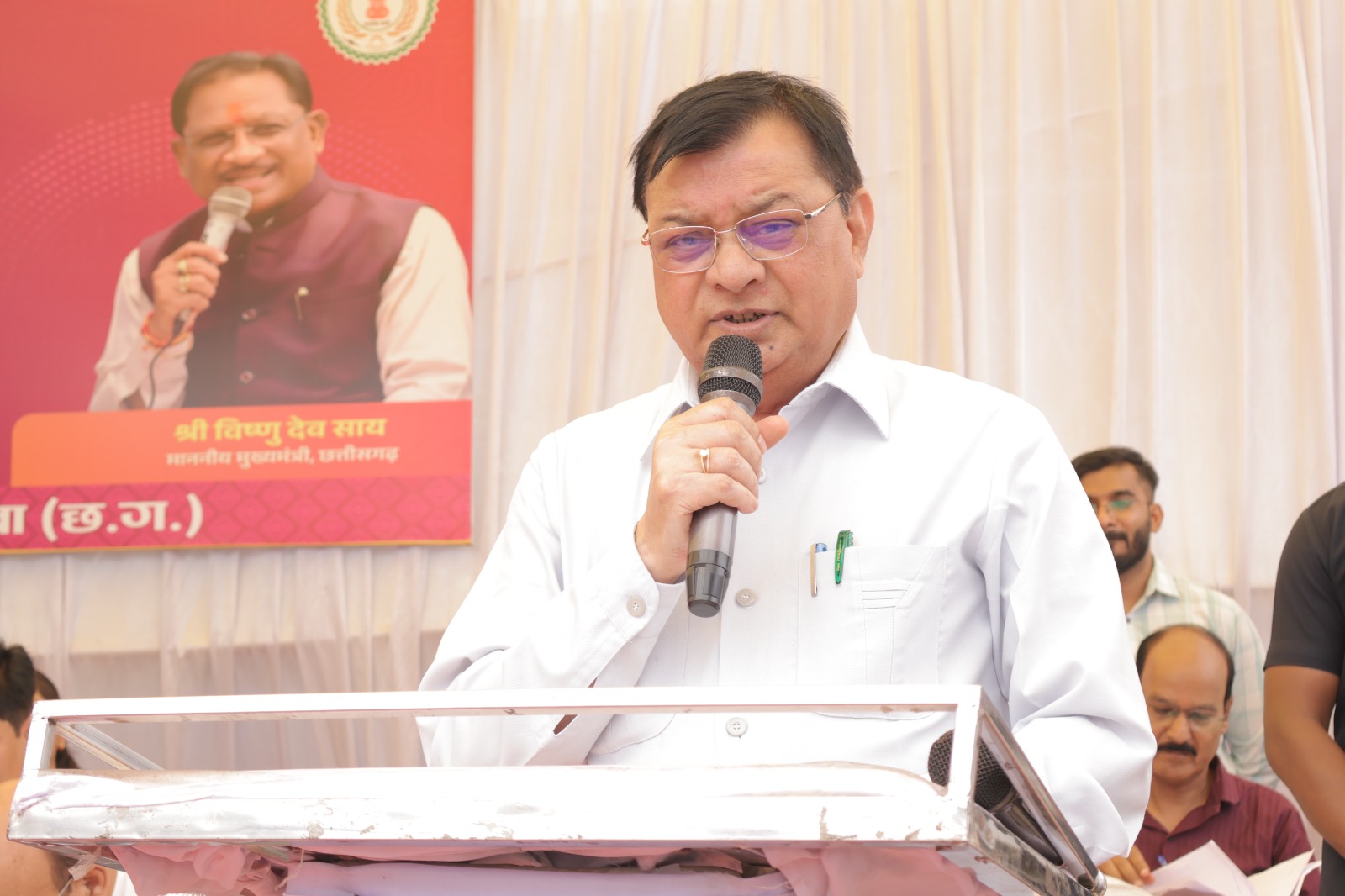 शिविर में ही समस्या का निराकरण हो जाना एक बड़ी उपलब्धि – मंत्री लखनलाल देवांगन