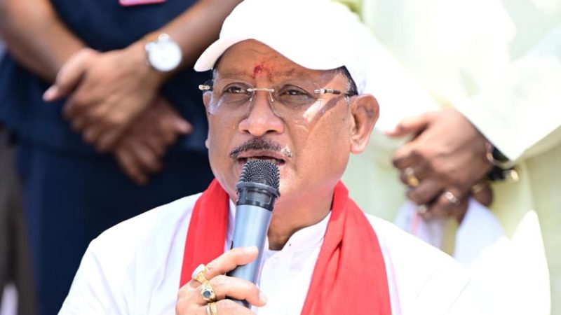 आम की छांव में बदले सपनों के मायने: मुख्यमंत्री ने कहा अब करोड़पति दीदी बनने की सोचिए