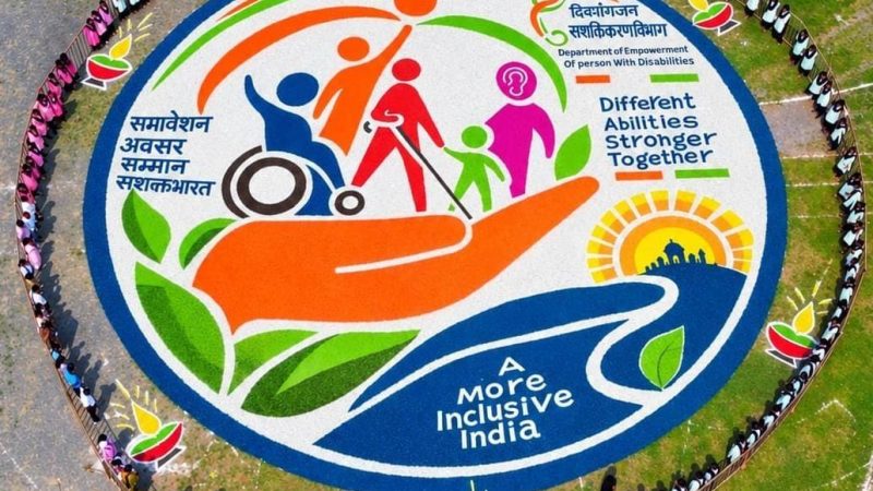 सारंगढ़ के खेलभांठा में उकेरा गया विकसित एवं समावेशी भारत का संकल्प